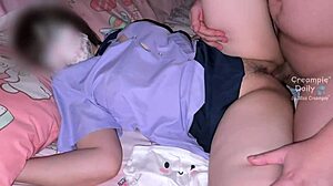 ไฮสคูลสาวหีโคตรฟิต แตกในไวมาก shaved wet tight pussy creampie