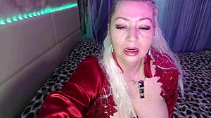 what if your hot mature camgirl aimee paradise stripped just for you?