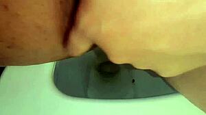 wanna see me rub my dirty pussy on the toilet seat?