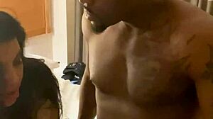 جايلين ريوس فمها ورحمها يتدمران من روم ميجور 🍆💦😈