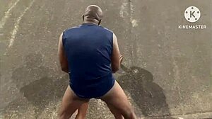 esposa cheats cuckold with big black bull street car