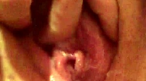 solo amateur fingers wet juicy pussy moaning softly in closeup tease