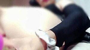linda jovencita ladyboy masturbates anal solo rubyqueen hot