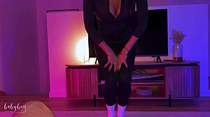 hot stepmom catches me jerkin' and shows uh how to explode cum hard