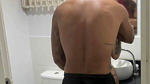 dupla penetracao com a ruiva milf putinha e creampie na buceta gostosa dela