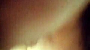 sexo facil con mi vecina es una puta y la pongo a mamar verga
