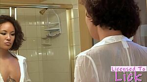 Licensed to lick - jandi lin hawaiian babe loves girls