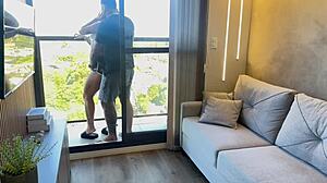 Recebi uma visita do meu amigo da faculdade e nunca fodi t�o gostoso completo no sheer
