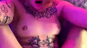 Nerdzinha Tatuada Cheia De Tesao