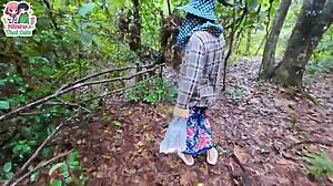 hot thai amateur outdoor fun with creampie