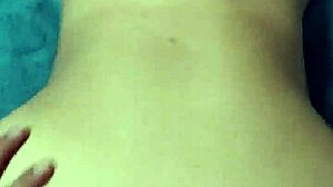 me da duro de perrito hasta que se viene en mis nalgas