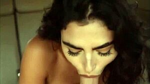 la zorra de valentina cuenta sus fantasias en la cama de su cachondo sexo duro