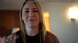 Самотна курва изневеряваща PAWG съпруга subgirl0831 звъни 911