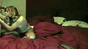 Amateur couples quickie before her parents arrive