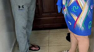 egyptian wife pays pizza guy with homemade sex