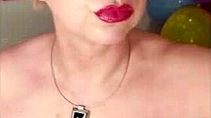 Shemale Strips Down For Oral Action