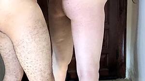 egyptian wife pays pizza guy with homemade sex