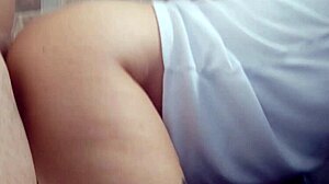 دعيت معلمة ابن زوجي لبيتي