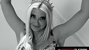 Pornstar platinum leya falcon shows off her naked body