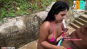 Realizador baiano fudendo com krisshotwife na trilha enquanto marido corninho filma