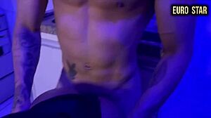 Novinha 18y deu bem gostoso pro bar man