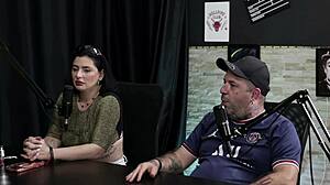 Não gravaria com tanta gente e o ator que gosta de bosta - monica lima moai tv